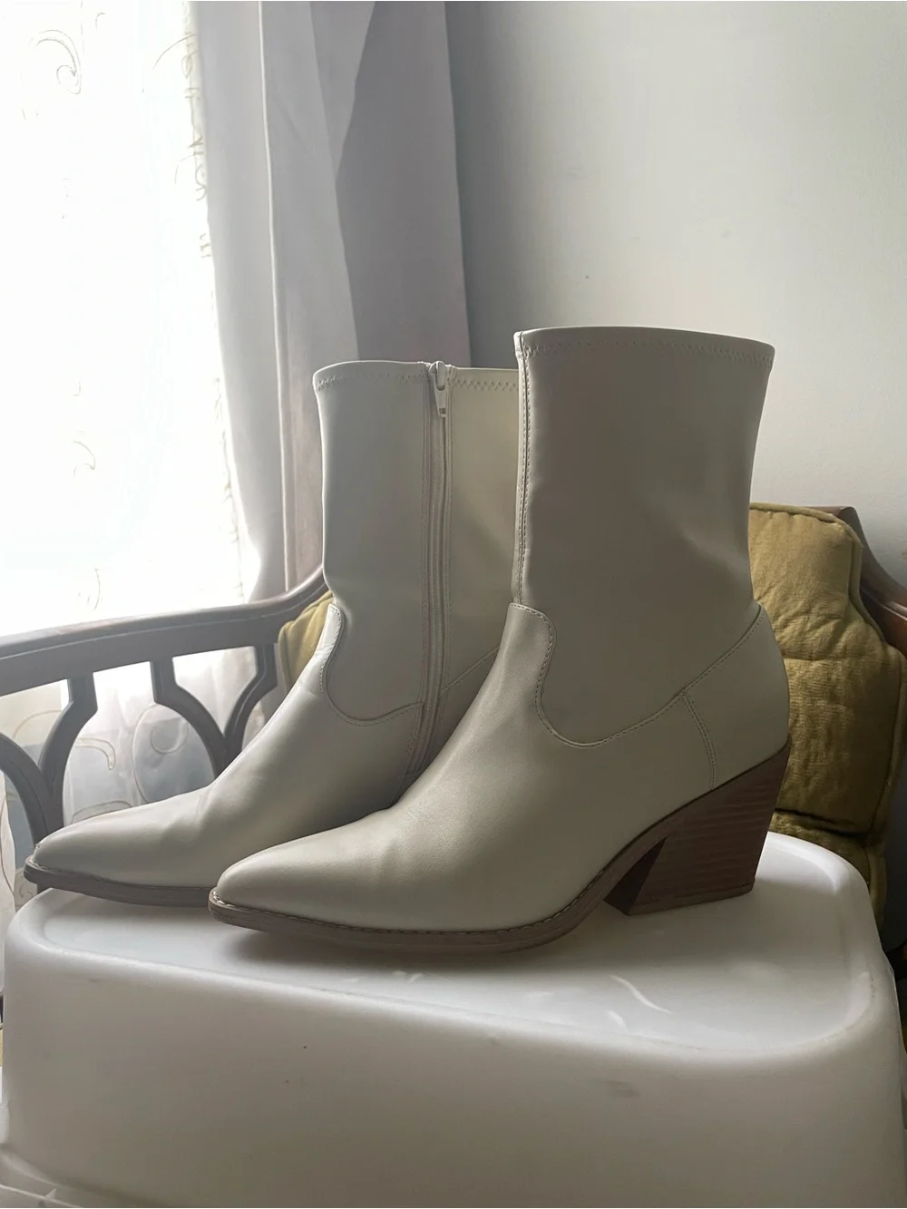Aubree Ankle Boots, Universal Thread - Picture 1 of 4